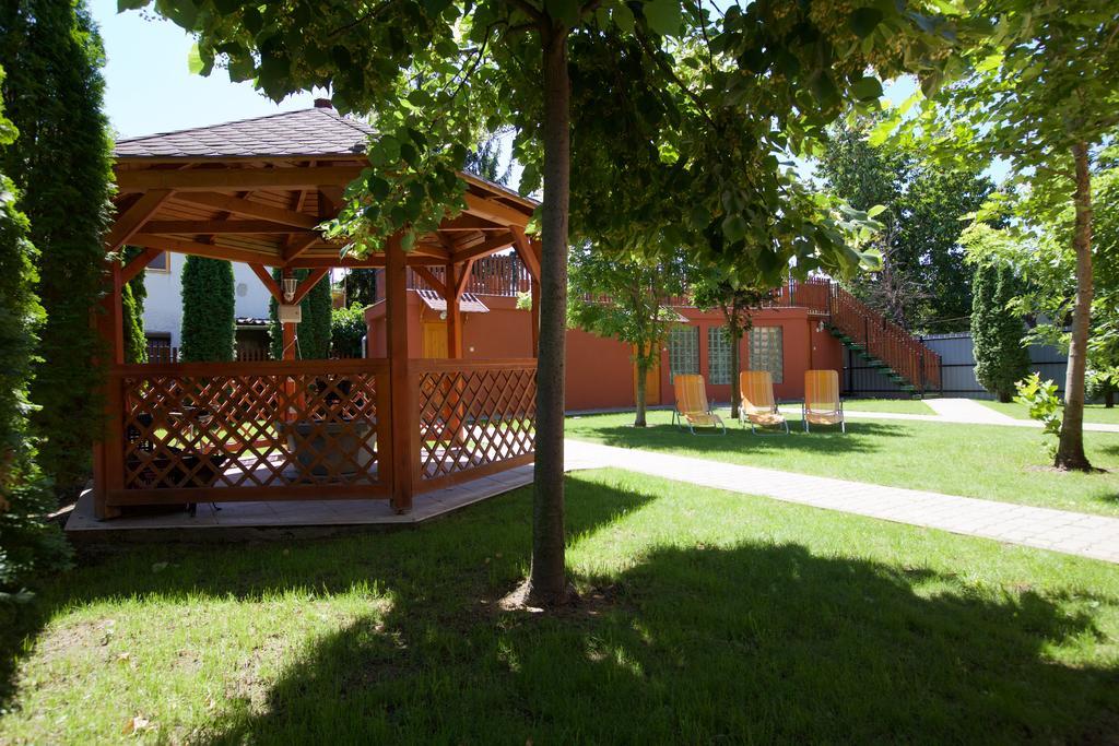 Zoli Apartmanok-Bródy 51-53 Hajdúszoboszló Exterior foto