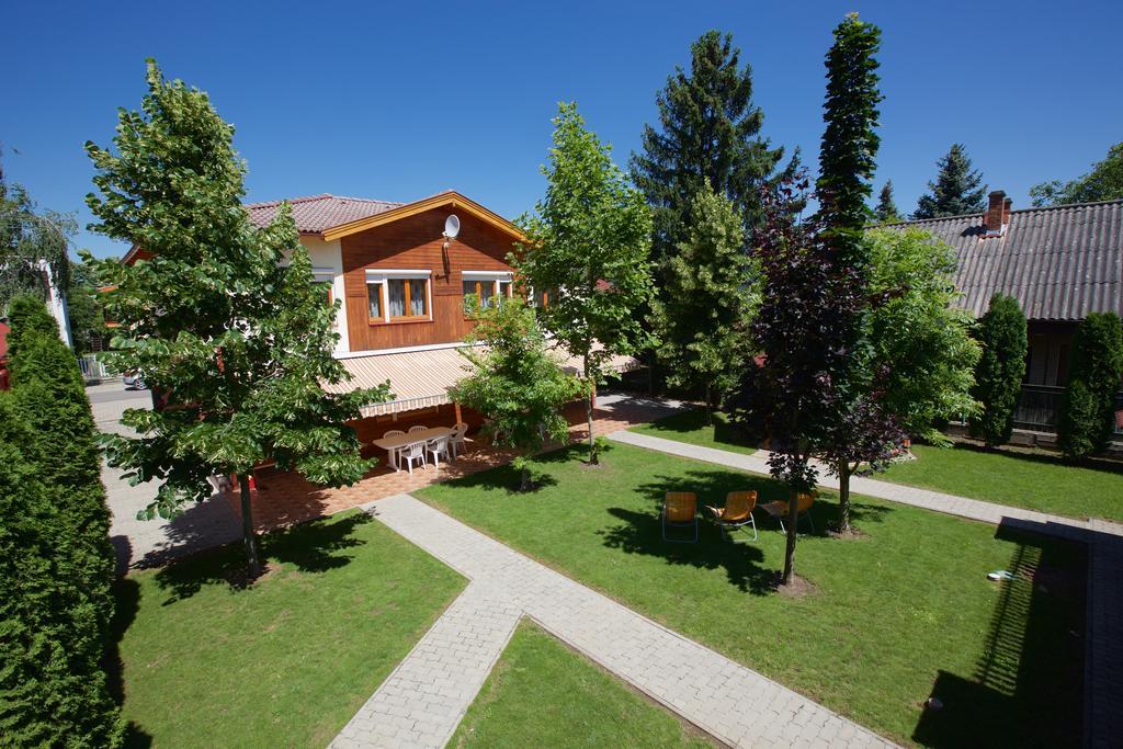 Zoli Apartmanok-Bródy 51-53 Hajdúszoboszló Exterior foto
