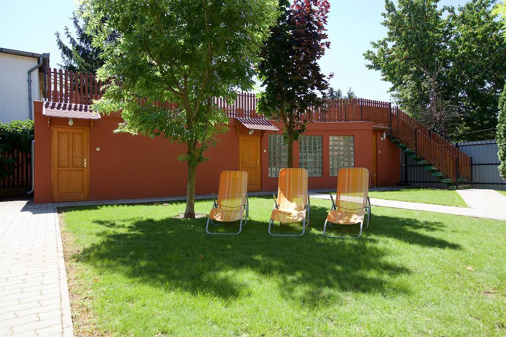 Zoli Apartmanok-Bródy 51-53 Hajdúszoboszló Exterior foto